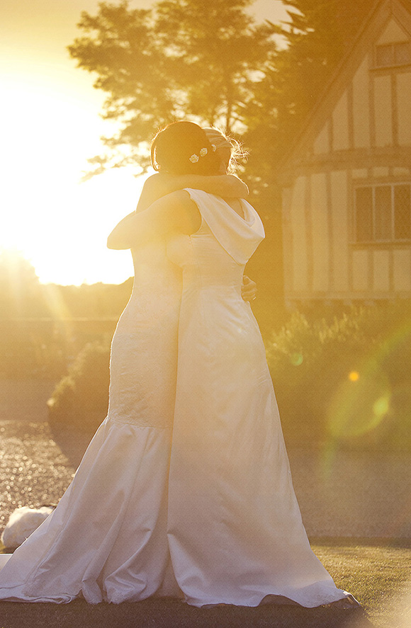 image-0092-bumble-and-brown-wedding-photography-at-bijou-wedding-venue-cain-manor-farnham