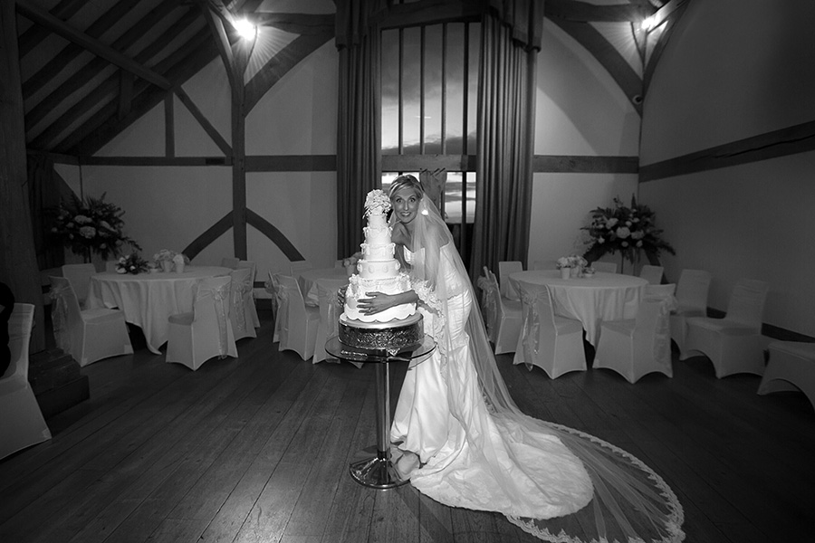 image-0104-bumble-and-brown-wedding-photography-at-bijou-wedding-venue-cain-manor-farnham